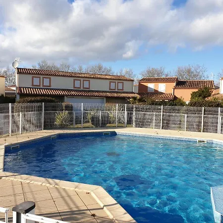 Andalouses Jolie T5 En Duplex Piscine Proche Rochelongue Cap D'agde Apartment