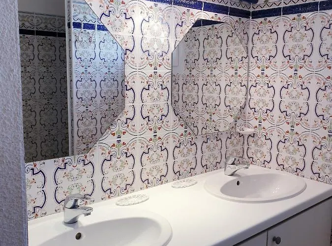 Andalouses Jolie T5 En Duplex Piscine Proche Rochelongue Cap D'agde *