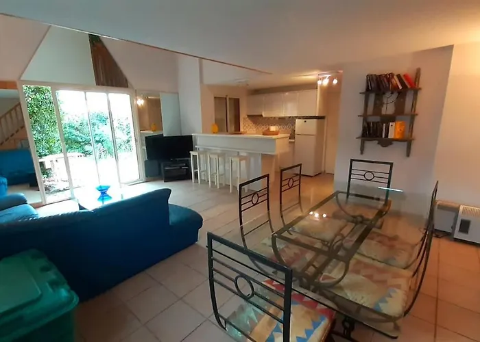 Andalouses Jolie T5 En Duplex Piscine Proche Rochelongue Cap D'agde *